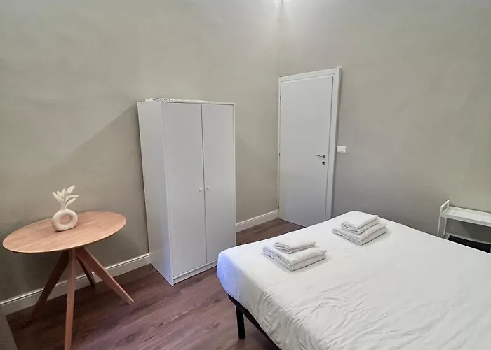 #modern Artist# Florence