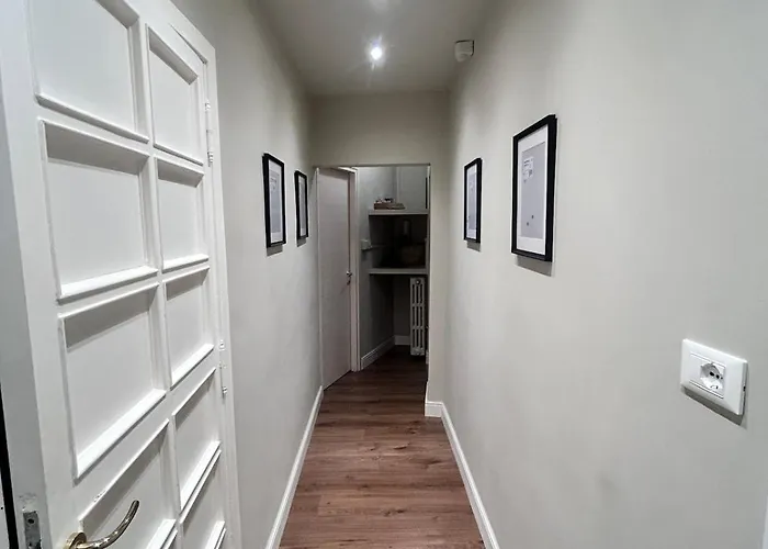 #modern Artist# Apartment